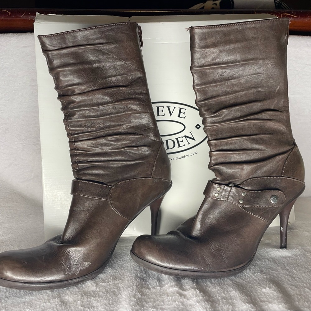 Steve Madden heeled boots size 9